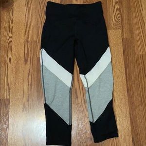 ACTIVE LEGGINGS